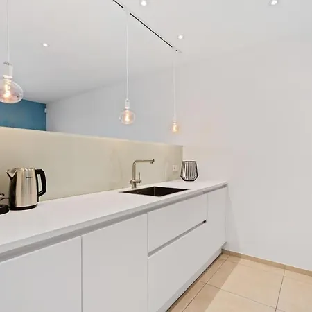 Lux City Escape 2br Apt With Balcony & Workspace Apartment Luxembourg